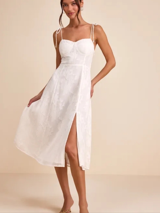 Lulus Dresses & Skirts - Lulus Loveliest Looks White Floral Jacquard Tie-Strap Midi Dress New Medium
